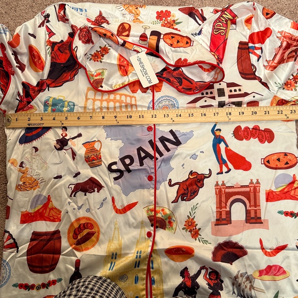 Spain pajamas button down shirt & shorts size large relaxed fit set lounge silky - Picture 14 of 15